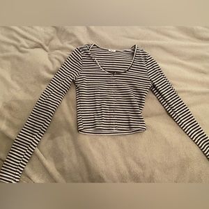 Garage striped long sleeve crop lop